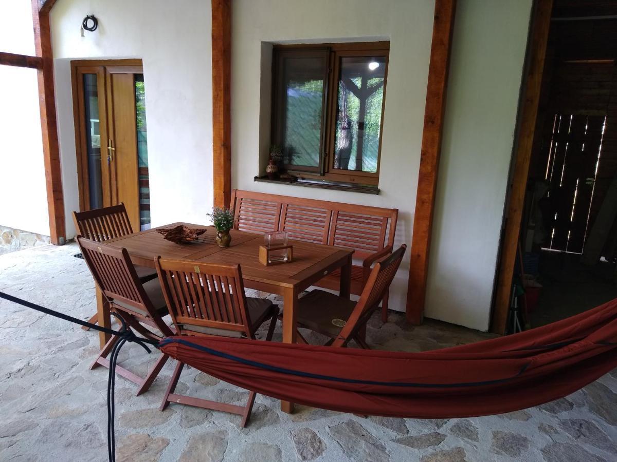 New And Comfortable Two Bedroom House Garana Exterior foto