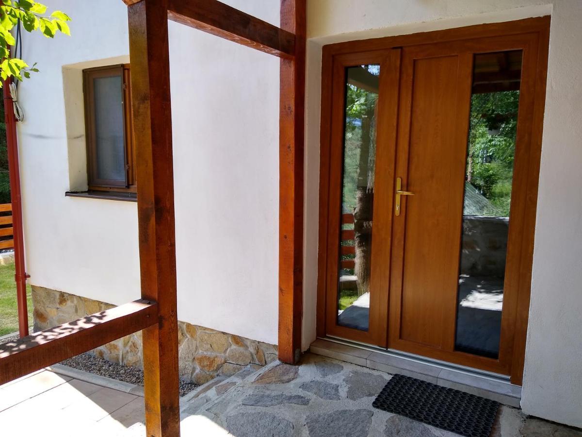 New And Comfortable Two Bedroom House Garana Exterior foto